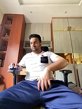 Snapshot of BengaliBabu_Rohan chatting on February 25, 2025, 6:03 am BengaliBabu Rohan online show from February 25, 2025, 6:03 am