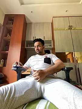 Snapshot of BengaliBabu_Rohan chatting on February 28, 2025, 5:48 am BengaliBabu Rohan online show from February 28, 2025, 5:48 am