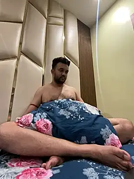 Snapshot of BengaliBabu_Rohan chatting on March 6, 2025, 6:26 pm BengaliBabu Rohan online show from March 6, 2025, 6:26 pm