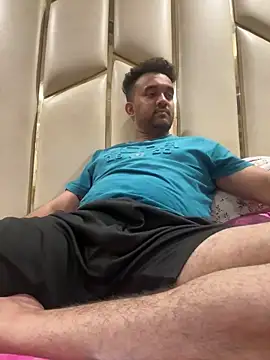 Snapshot of BengaliBabu_Rohan chatting on December 14, 2025, 8:02 pm BengaliBabu Rohan online show from December 14, 2025, 8:02 pm