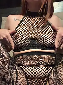 Snapshot of joie_20 chatting on April 1, 2026, 8:50 pm joie 20 online show from April 1, 2026, 8:50 pm