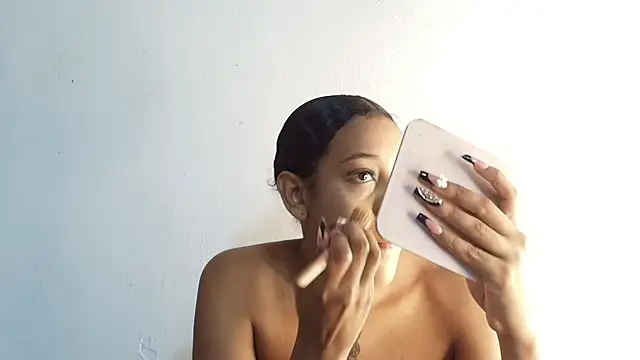 flavia cruz online show from December 21, 2025, 7:10 pm