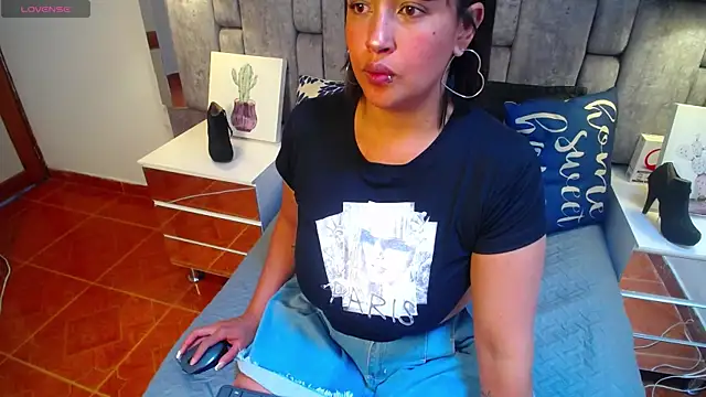 MirandaDream2 online show from March 9, 2025, 4:11 pm