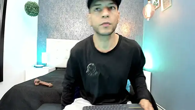Andrey u92 online show from January 22, 2025, 11:56 am