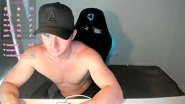  DownUnderFit  online show from November 4, 2025, 10:31 pm