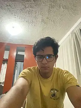 Snapshot of tomahto- chatting on October 28, 2025, 5:22 am tomahto- online show from October 28, 2025, 5:22 am