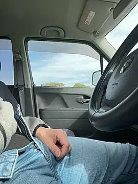 takuyapp online show from April 12, 2026, 11:21 pm