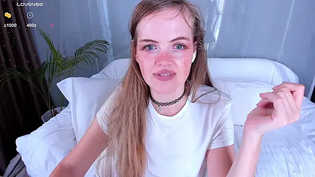 CutieEllie online show from March 9, 2026, 5:22 am