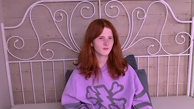 ZaynGraham online show from November 1, 2025, 10:50 am