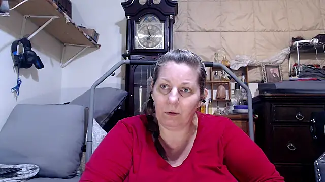 ladyscarlotta online show from September 19, 2025, 3:56 pm