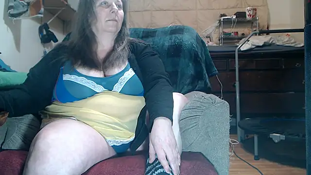 ladyscarlotta online show from March 1, 2026, 9:06 pm