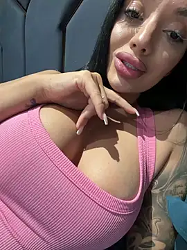 amirahylerr online show from June 7, 2026, 6:44 pm