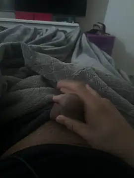 alanrguzoso012 online show from March 6, 2026, 4:25 pm