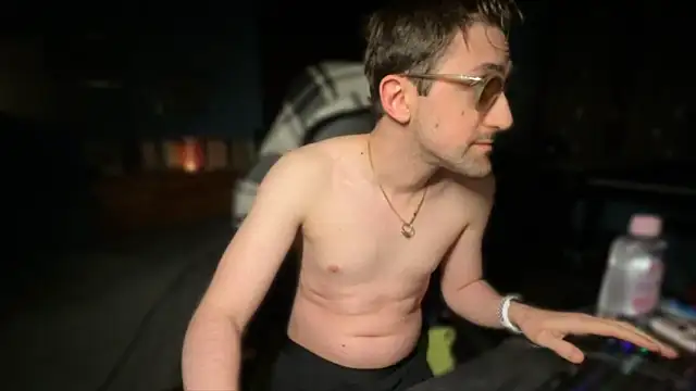 Stefisexy91 online show from October 28, 2025, 10:01 pm