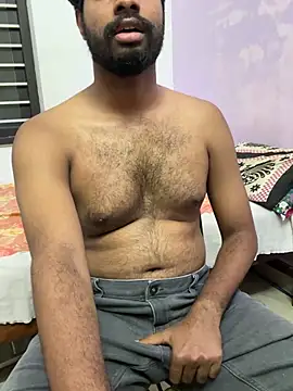 hardfukr0088 online show from December 17, 2024, 1:27 pm