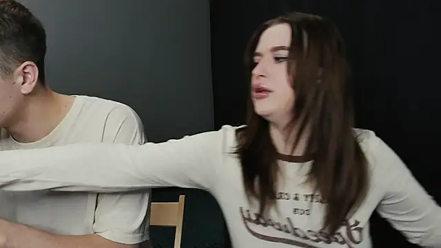 Snapshot of Pinku_kitsune chatting on February 20, 2025, 1:14 am Pinku kitsune online show from February 20, 2025, 1:14 am