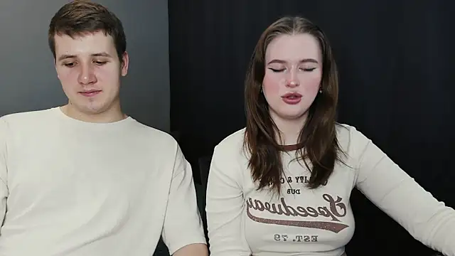 Snapshot of Pinku_kitsune chatting on March 12, 2025, 11:42 am Pinku kitsune online show from March 12, 2025, 11:42 am