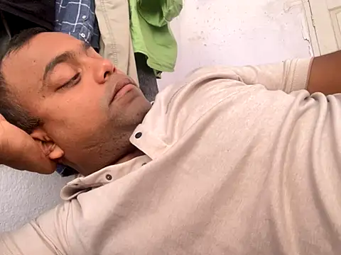 princeraj42 online show from November 5, 2025, 8:47 am