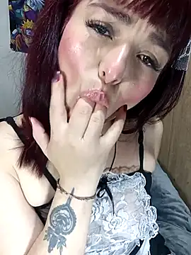 Winona-miu online show from February 17, 2025, 5:10 pm