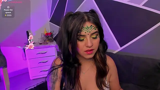 Snapshot of alyssa_magiic chatting on January 7, 2026, 6:21 pm alyssa magiic online show from January 7, 2026, 6:21 pm