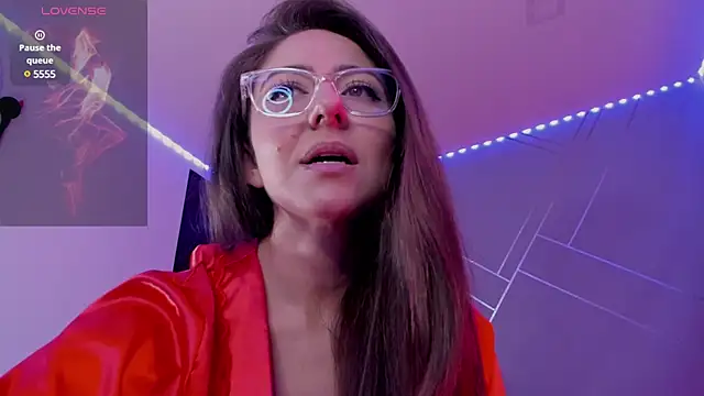 Ich Bin Julia online show from December 2, 2024, 4:42 pm