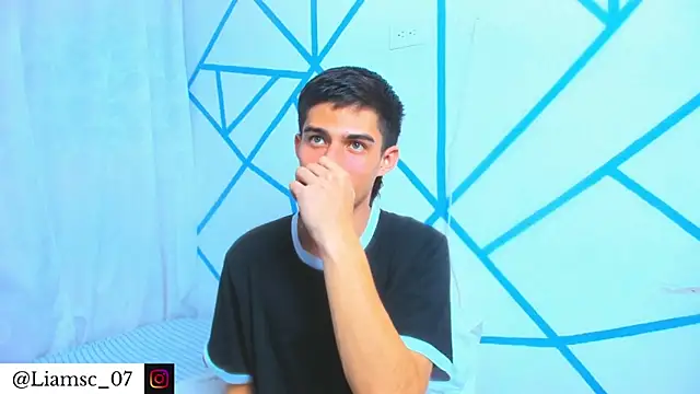 liam scott77 online show from November 11, 2025, 9:59 pm