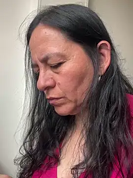 Snapshot of Freya_Artemisa chatting on October 22, 2025, 5:24 pm Freya Artemisa online show from October 22, 2025, 5:24 pm