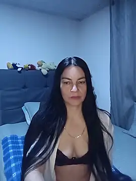 renata hot1 online show from May 16, 2026, 2:19 am