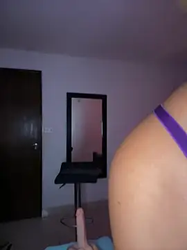 cristina1800 online show from March 11, 2026, 4:29 am