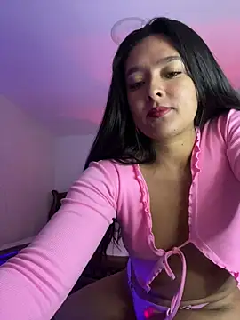 Snapshot of cristina1800 chatting on June 7, 2026, 4:27 am cristina1800 online show from June 7, 2026, 4:27 am