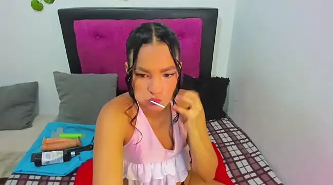 Snapshot of AlondraFoxx chatting on January 23, 2025, 2:44 am AlondraFoxx online show from January 23, 2025, 2:44 am