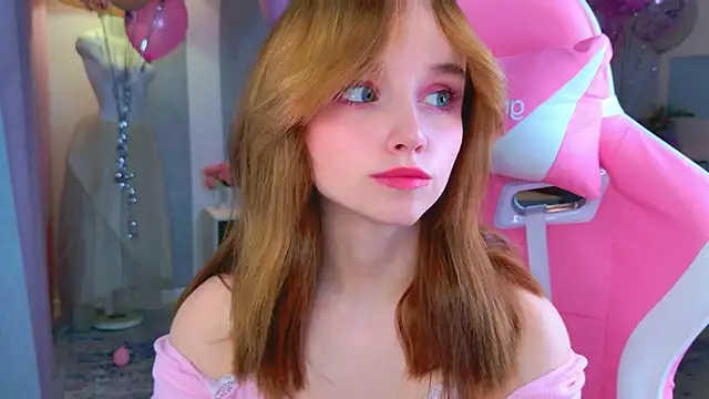 Snapshot of b4by_LoL1 chatting on November 23, 2025, 3:34 pm b4by LoL1 online show from November 23, 2025, 3:34 pm