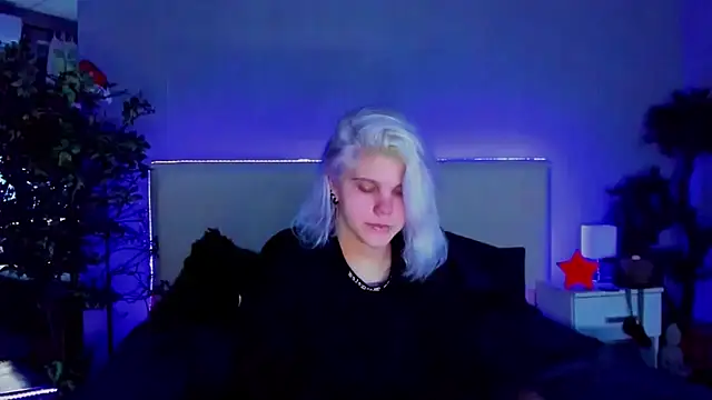 JoannLowe online show from January 6, 2025, 8:28 pm