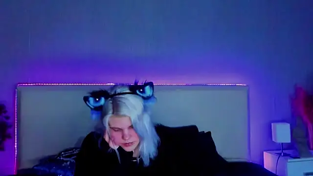 JoannLowe online show from February 14, 2025, 12:09 am