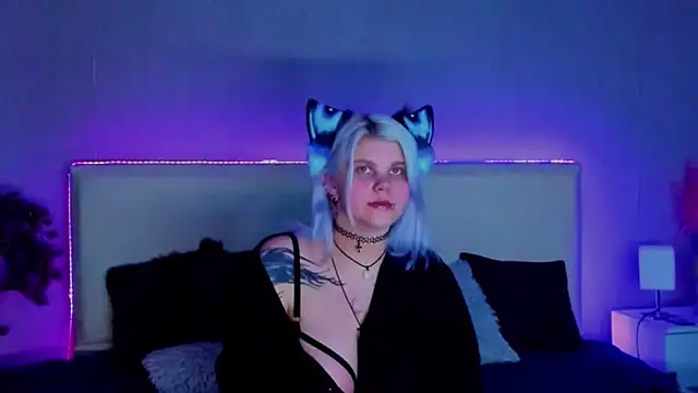 JoannLowe online show from February 23, 2025, 9:16 pm