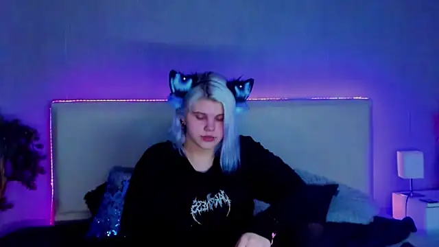 JoannLowe online show from March 5, 2025, 12:59 am