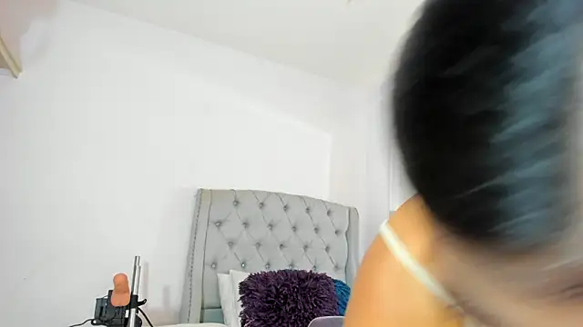 TianaReedd online show from October 14, 2025, 12:28 pm