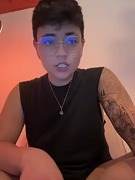 Ashley Chriss online show from January 7, 2025, 2:31 am