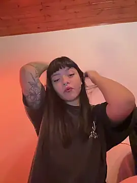 Ashley Chriss online show from January 23, 2025, 6:28 am