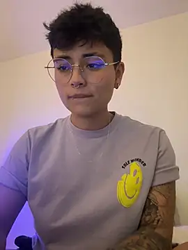 Ashley Chriss online show from February 22, 2025, 12:05 am