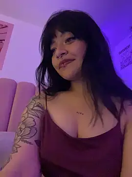 Ashley Chriss online show from October 19, 2025, 12:55 am