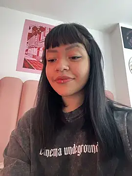 Ashley Chriss online show from October 26, 2025, 7:20 pm