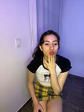 Catyloves online show from January 6, 2025, 4:36 am