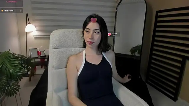 Catyloves online show from April 9, 2026, 10:48 pm