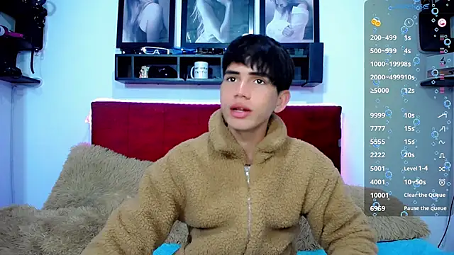 Snapshot of Tayson_Rivers chatting on January 18, 2025, 12:35 am Tayson Rivers online show from January 18, 2025, 12:35 am