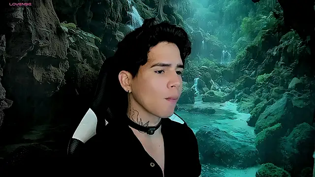 Snapshot of Tayson_Rivers chatting on February 17, 2026, 1:24 am Tayson Rivers online show from February 17, 2026, 1:24 am