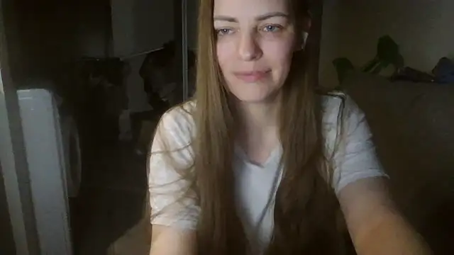 AnnaDiamond1 online show from May 13, 2026, 10:17 pm