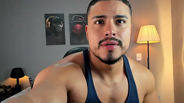 ApoloMakris online show from November 30, 2025, 5:06 pm