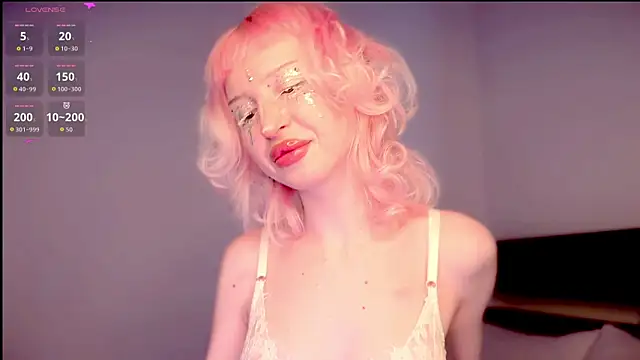 Snapshot of LinaEvans chatting on February 3, 2026, 6:02 pm LinaEvans online show from February 3, 2026, 6:02 pm