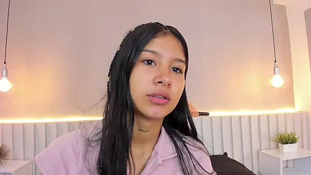 Aida moreno online show from February 5, 2025, 10:51 am